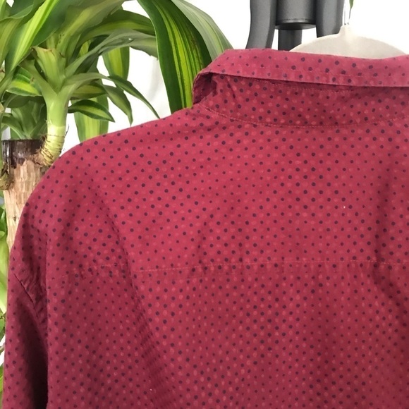 *2/$15* Stylish Men’s Armani Exchange Button Down - Picture 2 of 6